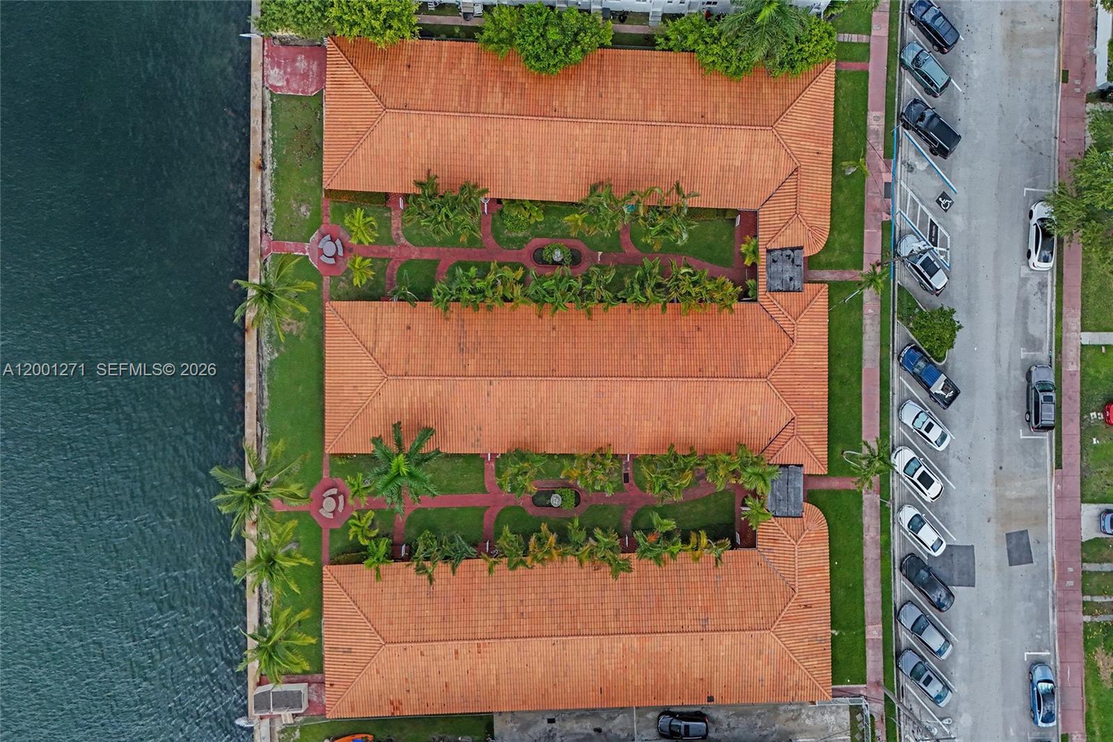 ENCLAVE WATERSIDE VILLAS - Residential Lease