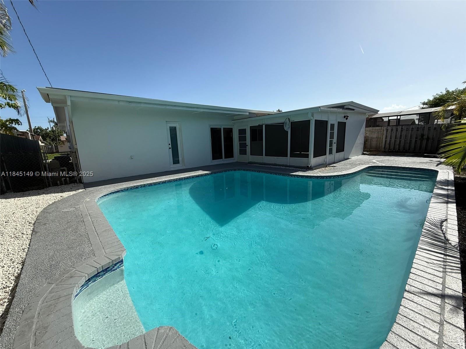 SUNRISE GOLF VILLAGE SEC - Residential