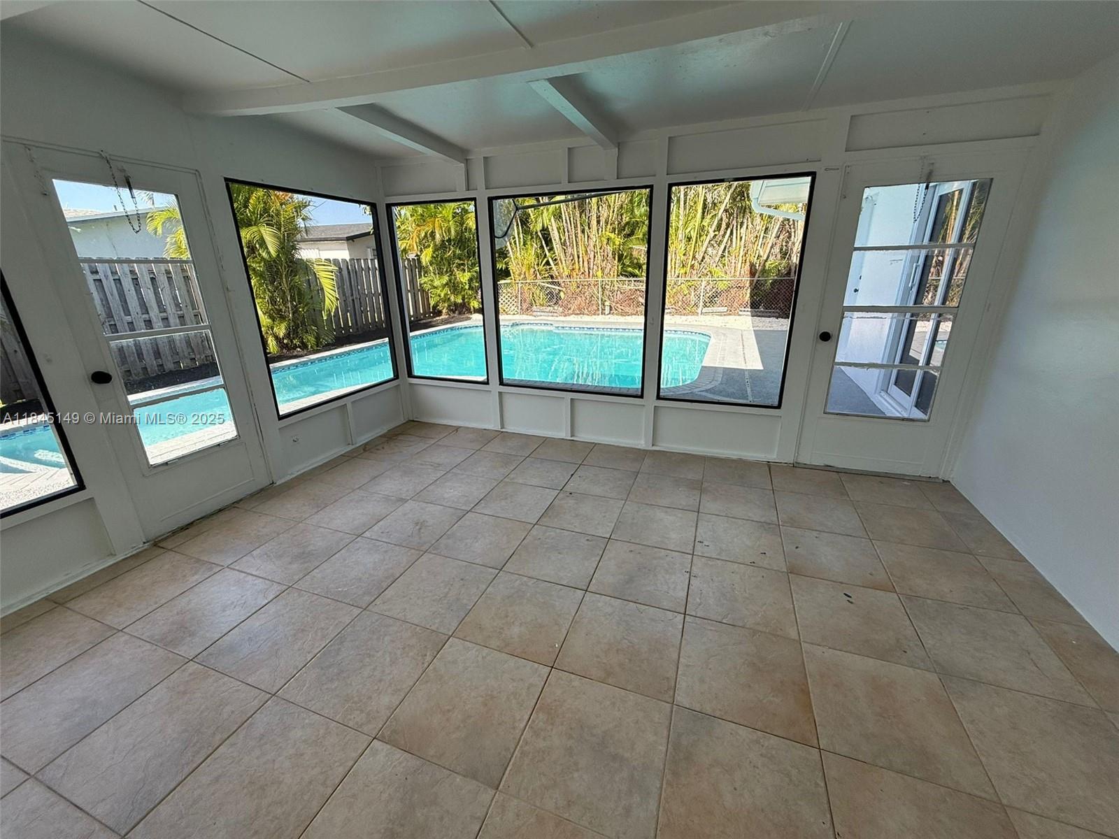 SUNRISE GOLF VILLAGE SEC - Residential