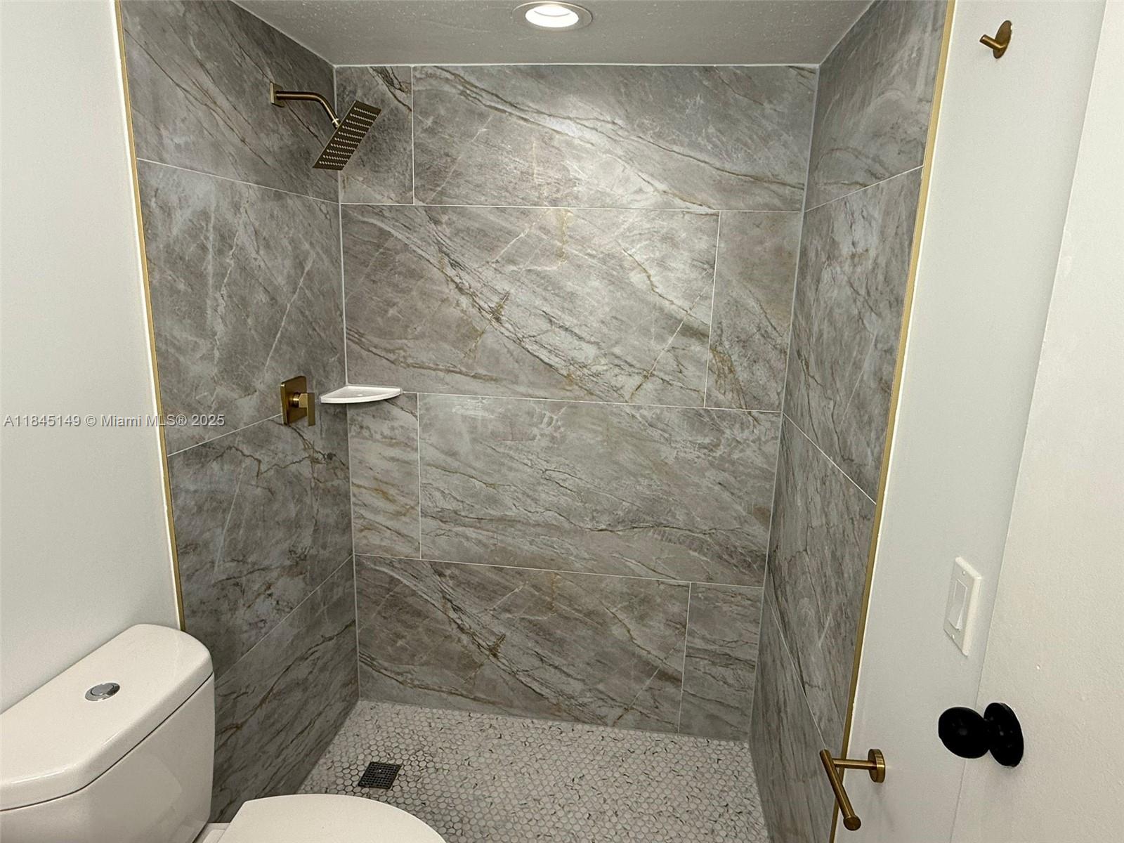 SUNRISE GOLF VILLAGE SEC - Residential