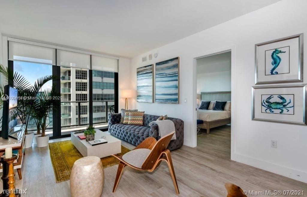 121 NE 34th St 2402