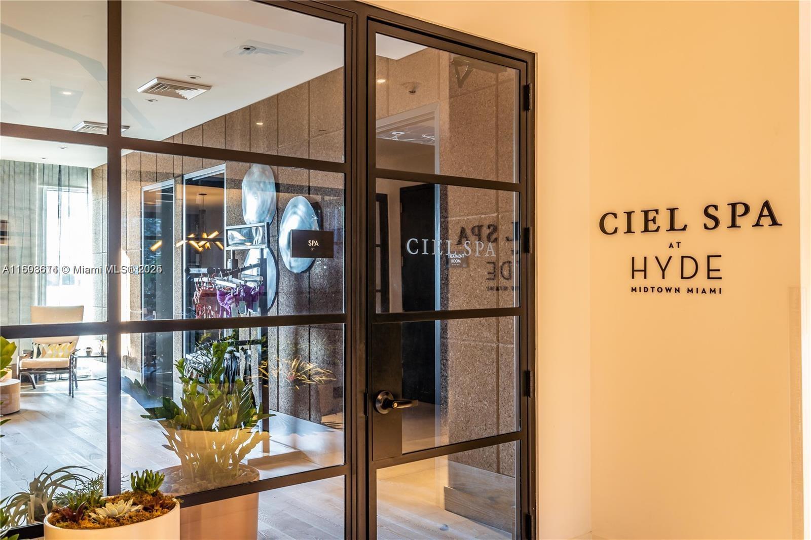 3401 MIDTOWN CONDO - Residential Lease