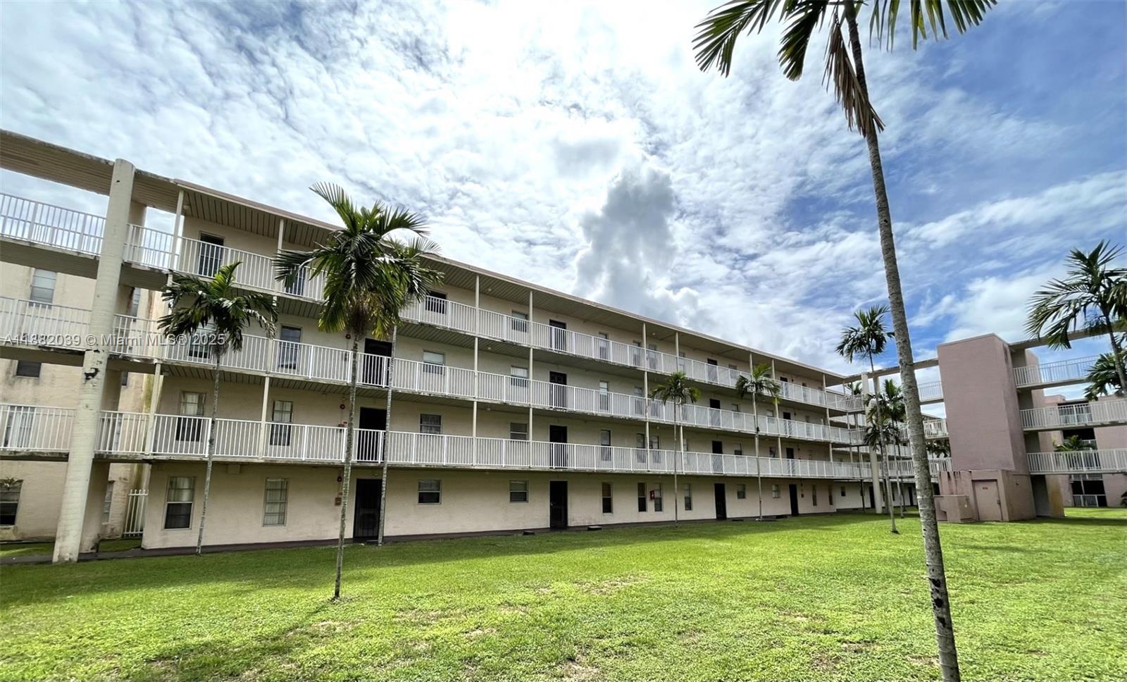 BROOKFIELD SQUARE CONDO - Residential Lease