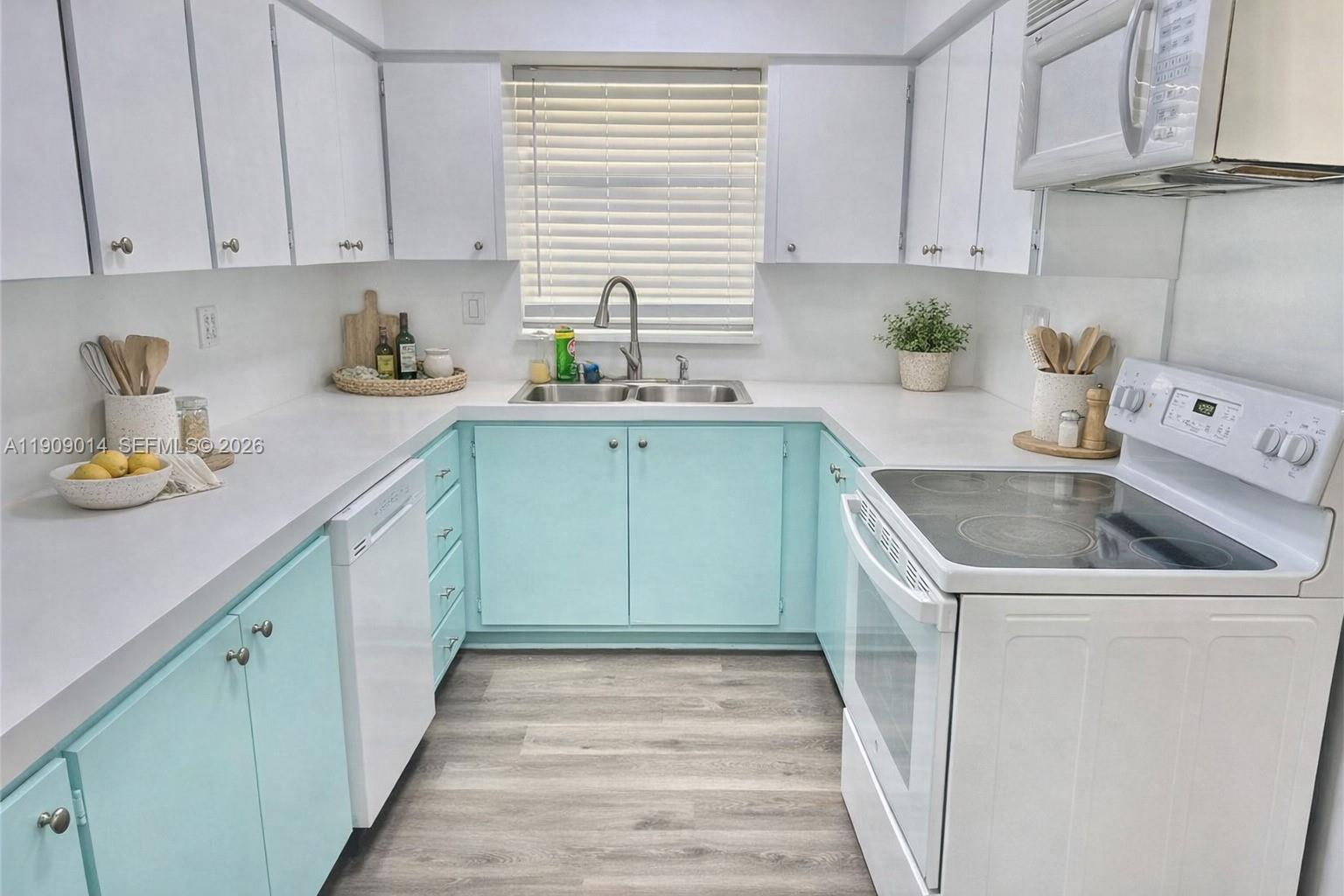 THIRD AMEND PLAT OF PORTI - Residential