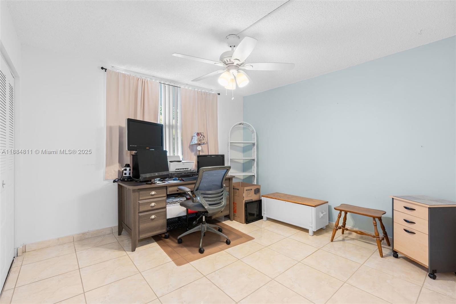 2 OF PALM SPRINGS 2 CONDO - Residential