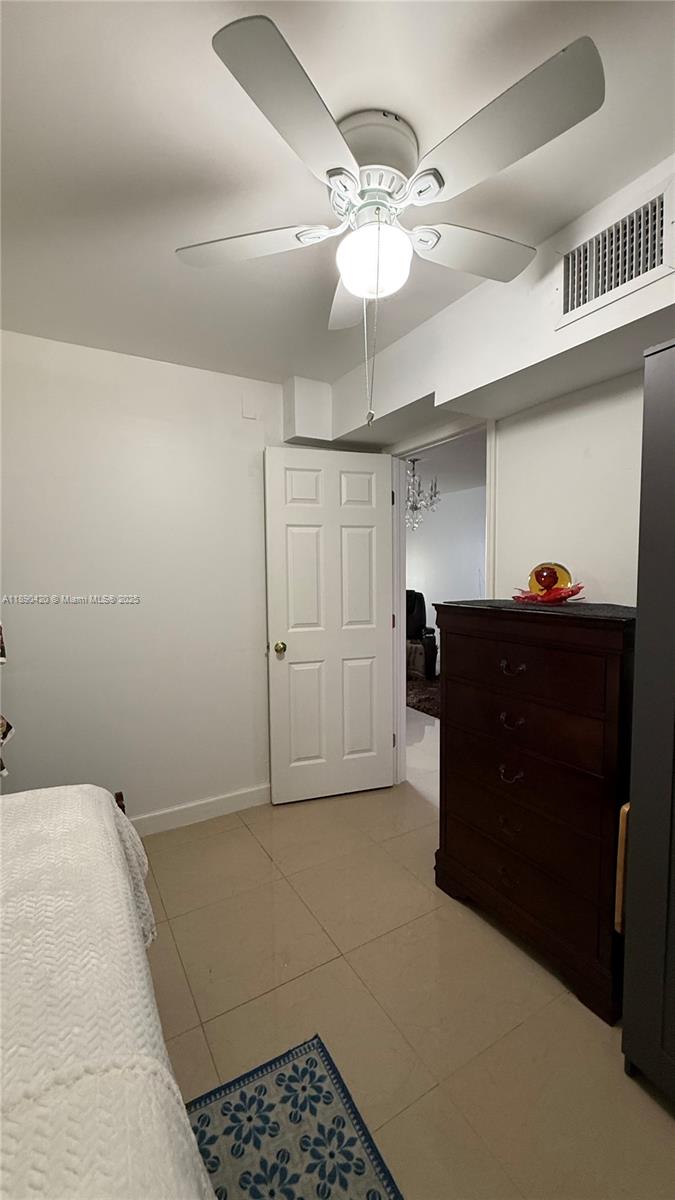 RO-MONT SOUTH CONDO A - Residential Lease
