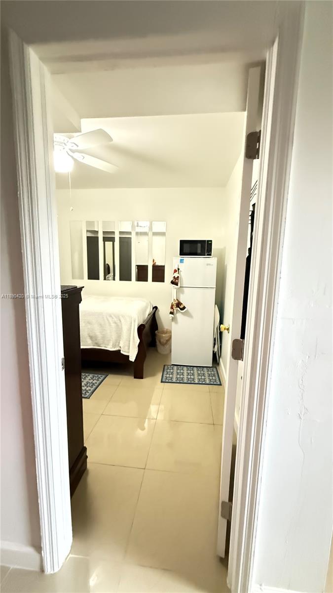 RO-MONT SOUTH CONDO A - Residential Lease