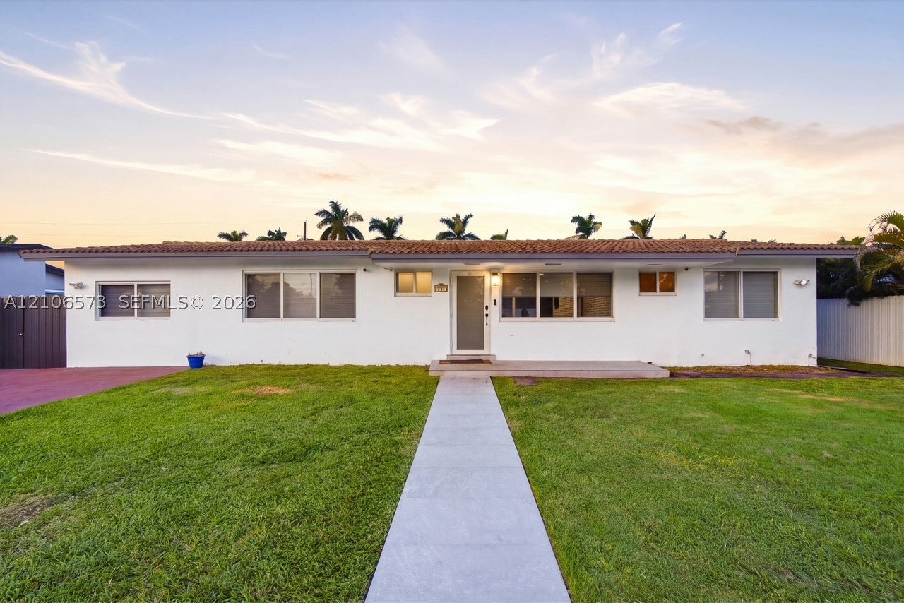 9551 SW 49th St