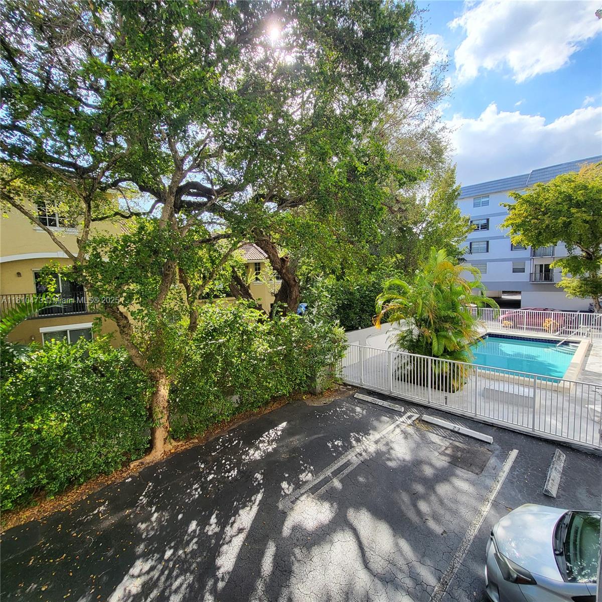 8950 NE 8th Ave 211