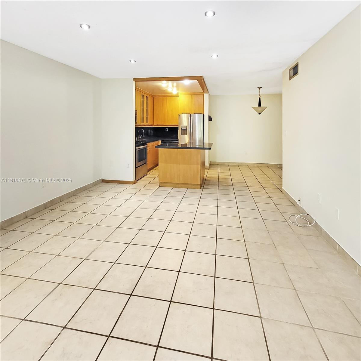 8950 NE 8th Ave 211