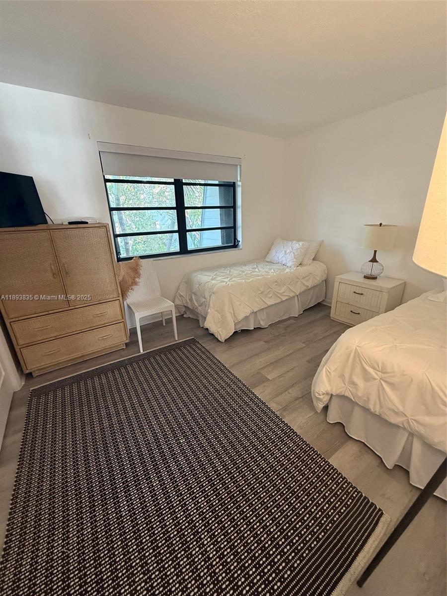 ROCK HARBOR (91 RESIDENTI - Residential Lease