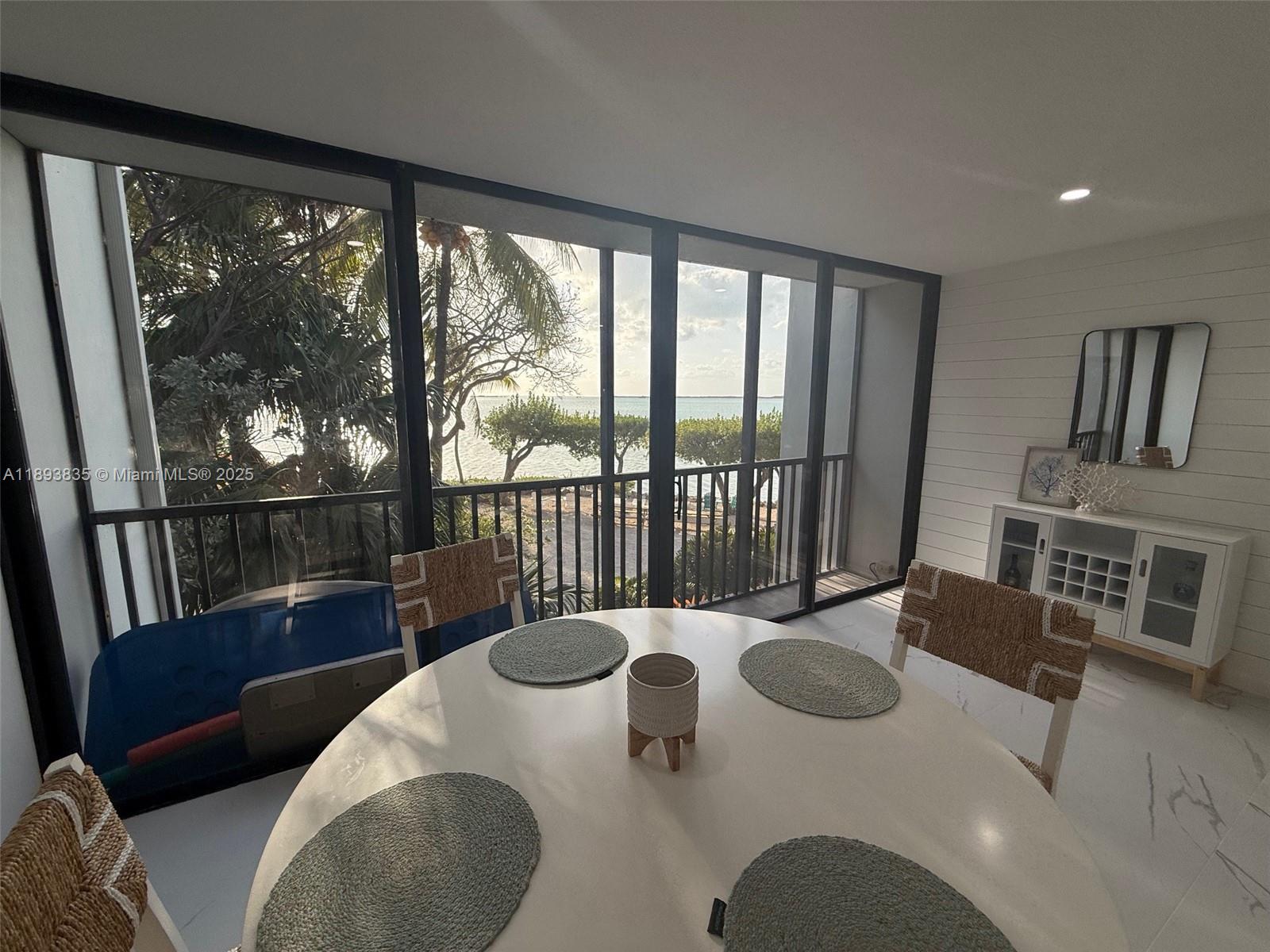 ROCK HARBOR (91 RESIDENTI - Residential Lease