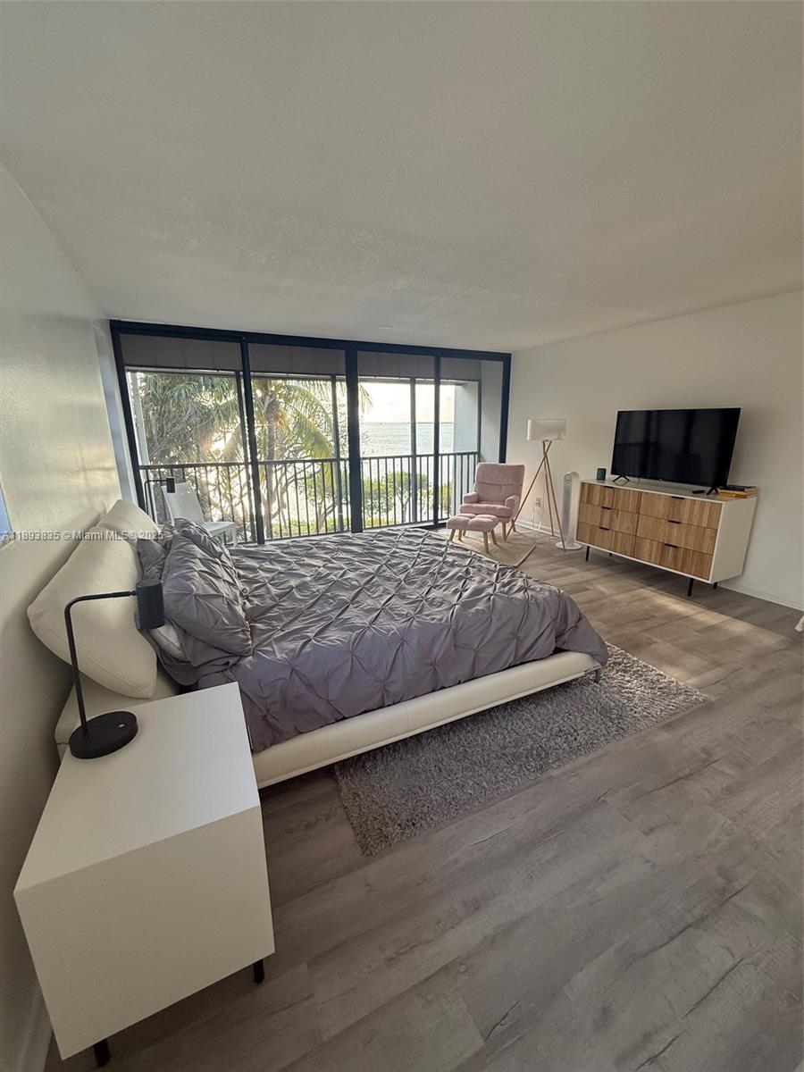 ROCK HARBOR (91 RESIDENTI - Residential Lease