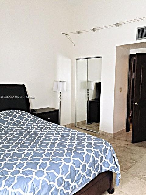 POINCIANA IS YT & RCQ CLU - Residential