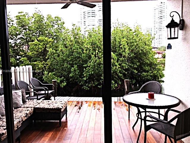 POINCIANA IS YT & RCQ CLU - Residential