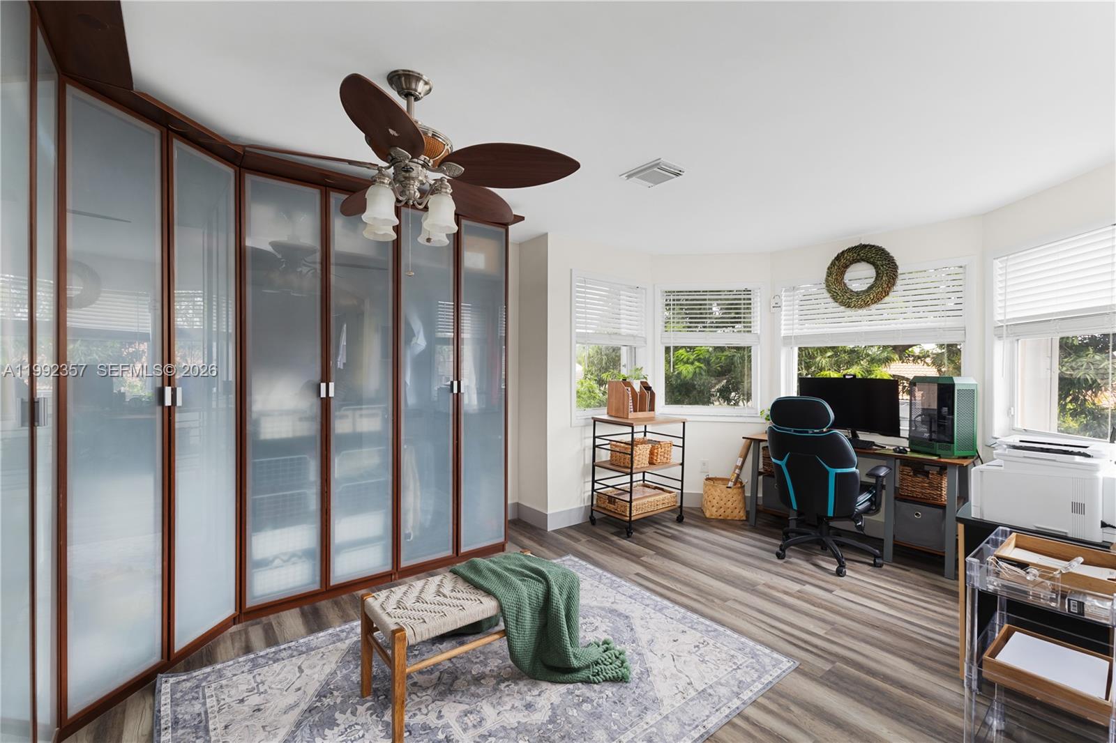 TWIN ACRES - Residential