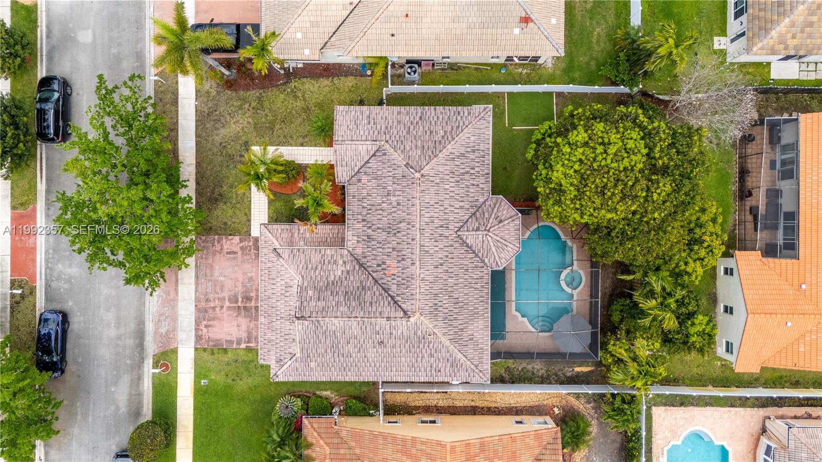 TWIN ACRES - Residential