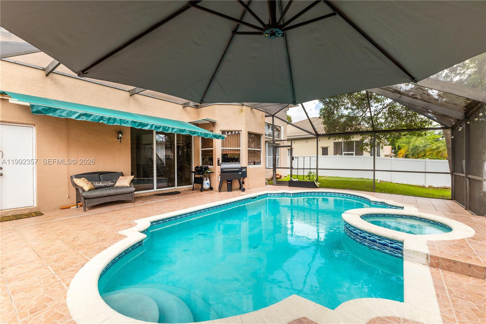 TWIN ACRES - Residential