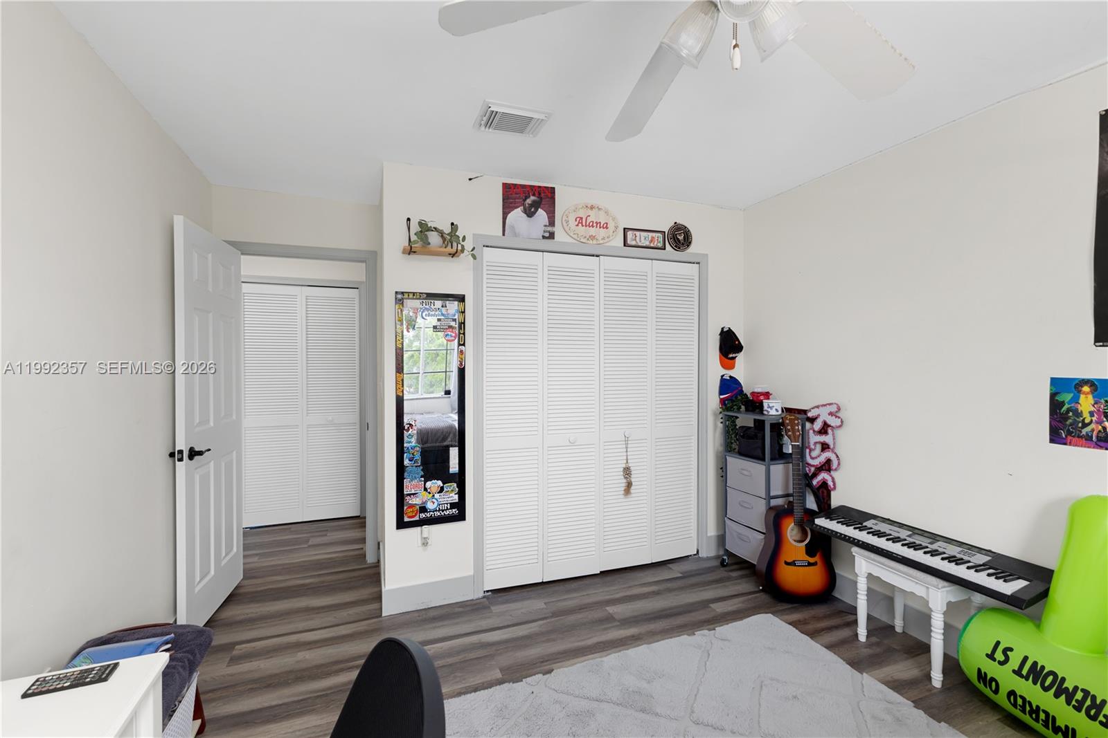 TWIN ACRES - Residential