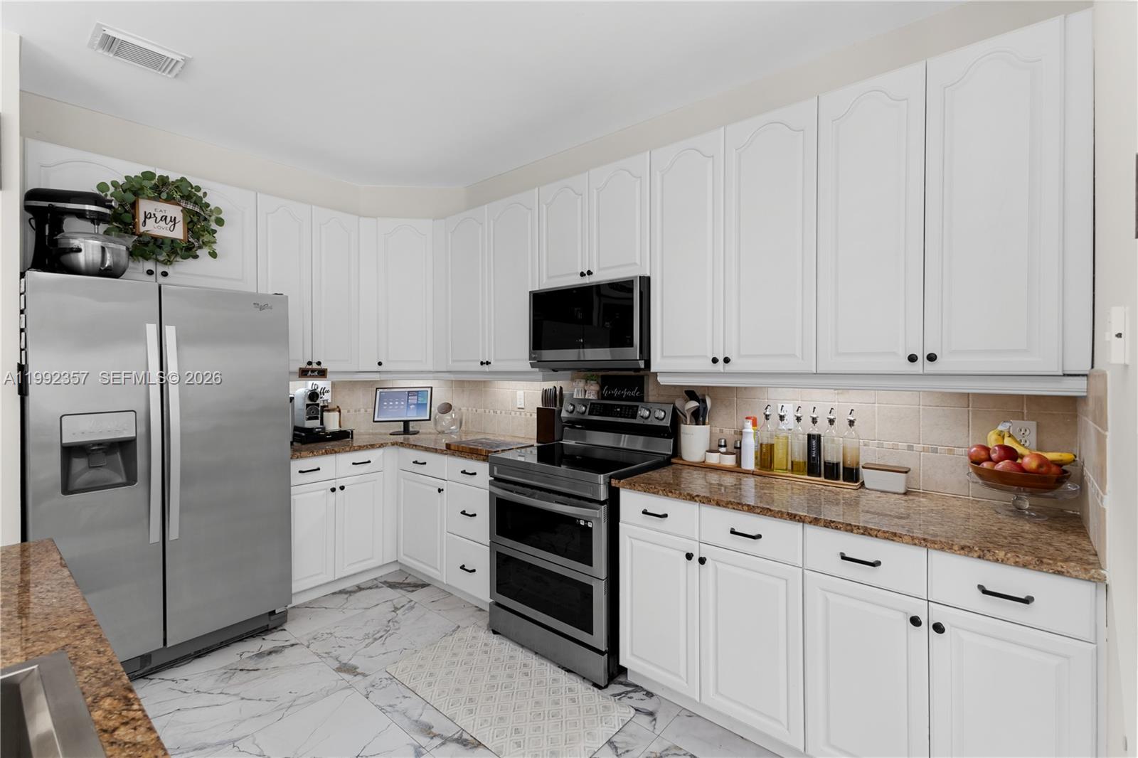 TWIN ACRES - Residential