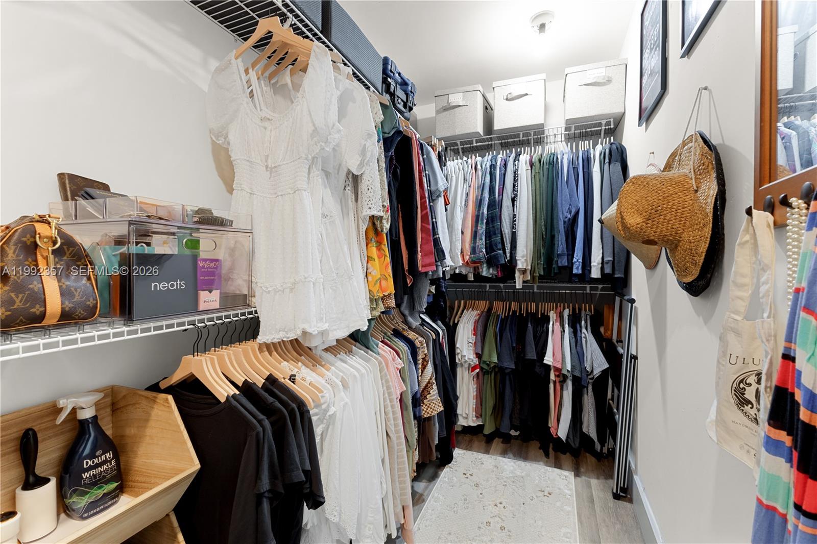 TWIN ACRES - Residential