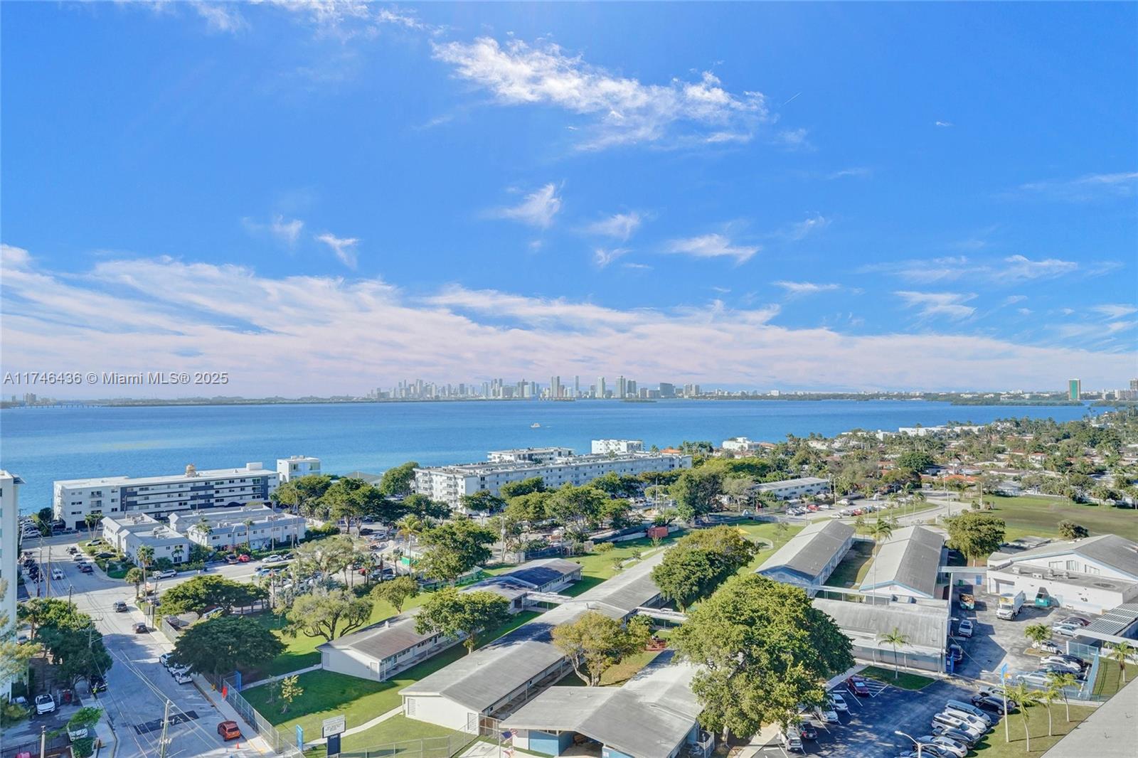 THE GRANDVIEW PALACE COND - Residential