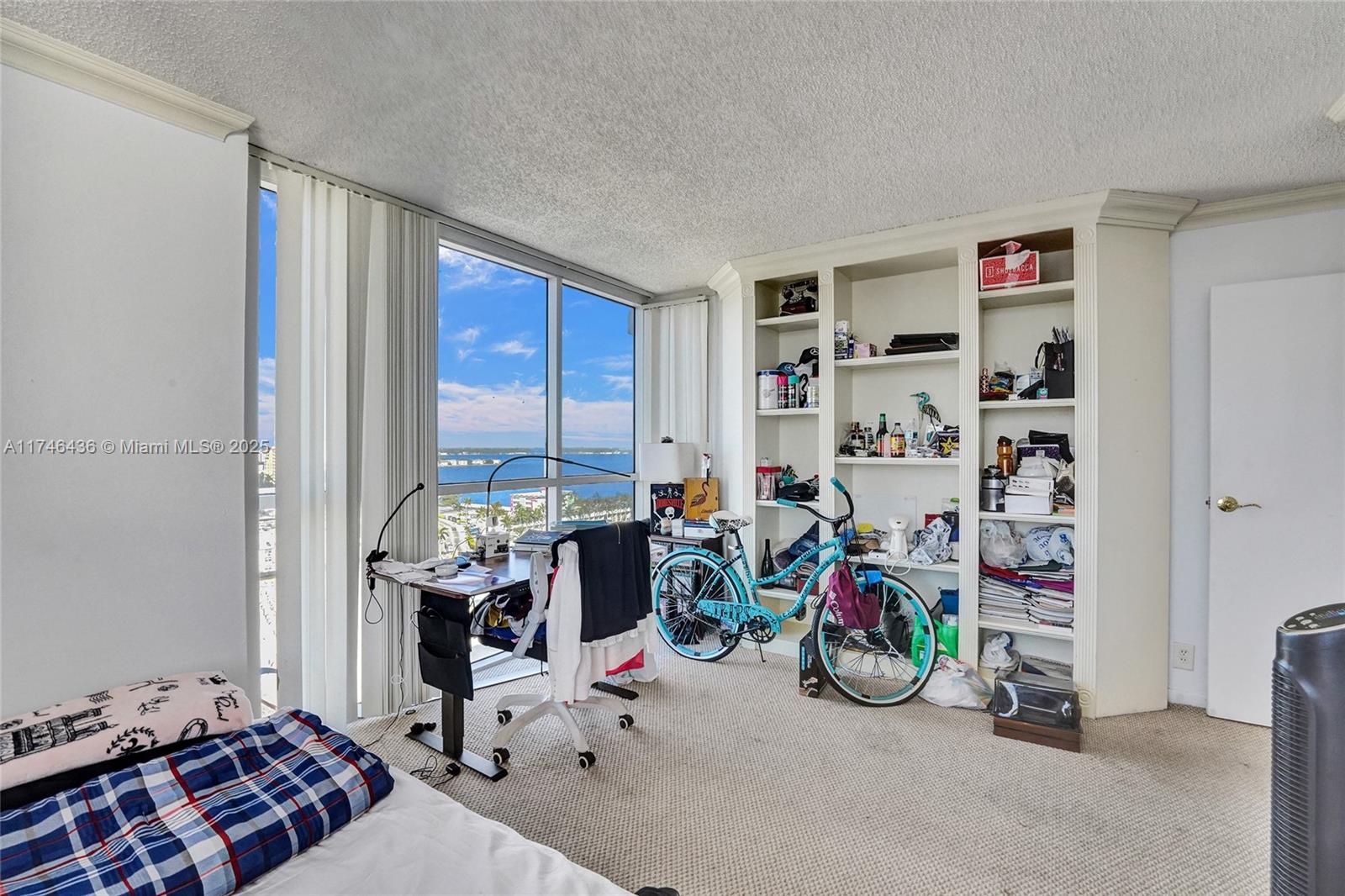 THE GRANDVIEW PALACE COND - Residential