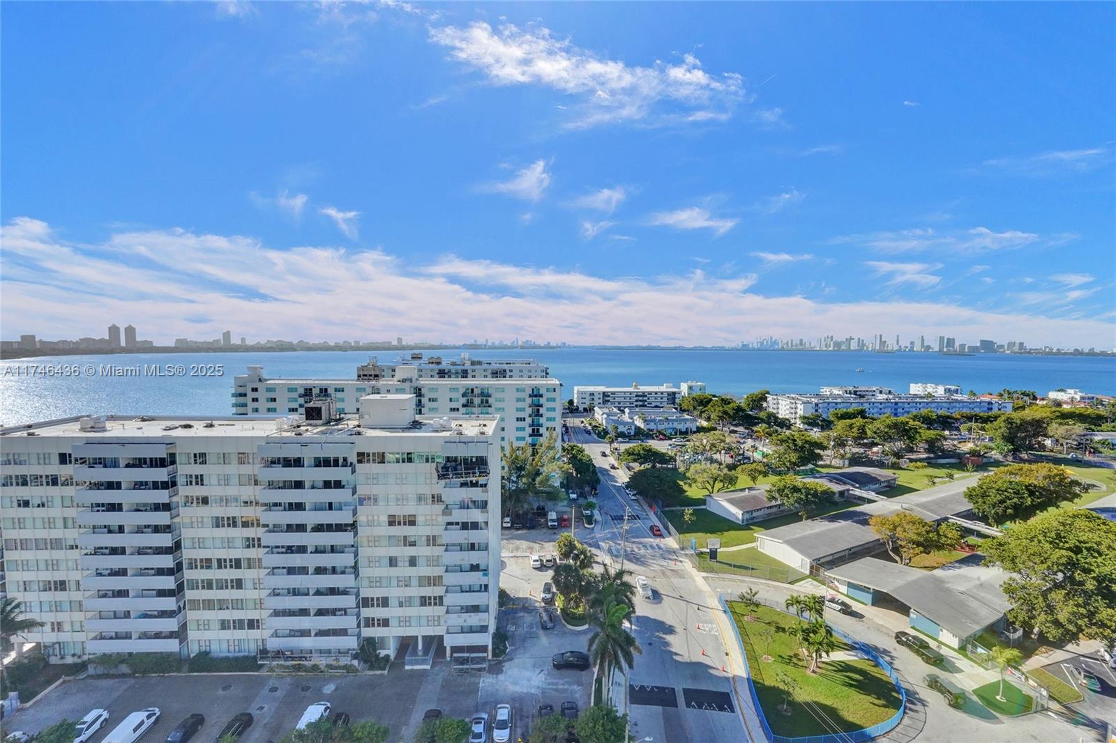 THE GRANDVIEW PALACE COND - Residential