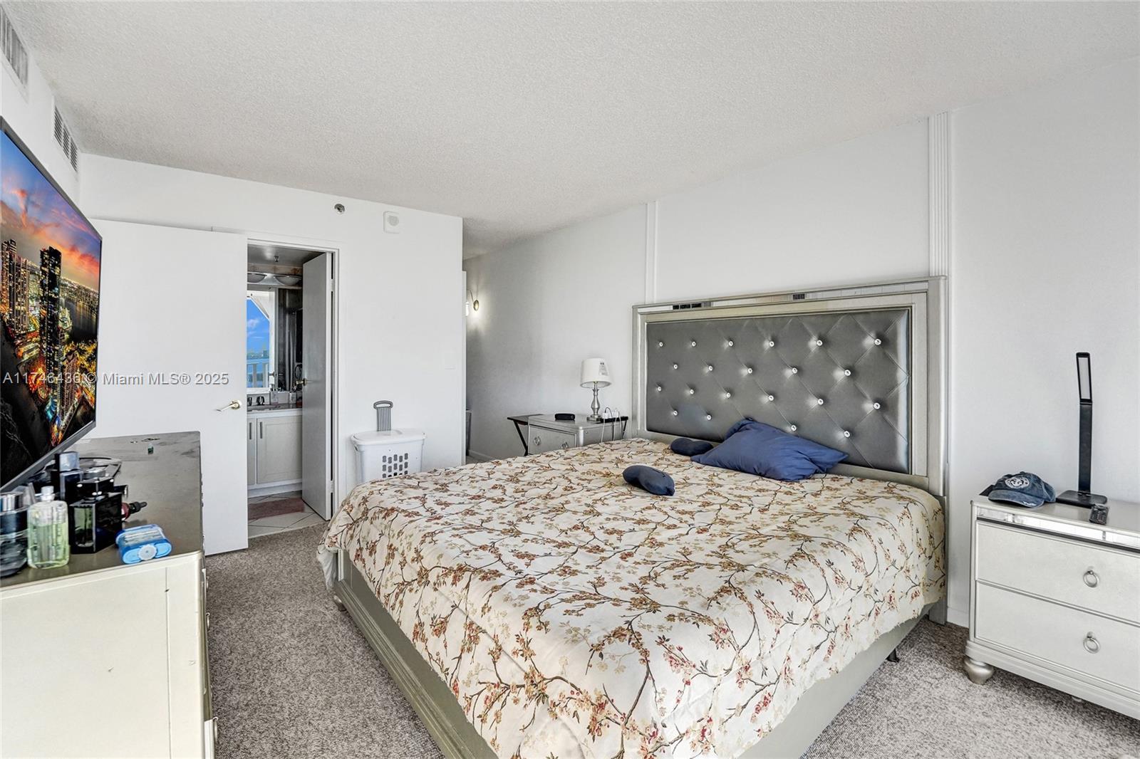 THE GRANDVIEW PALACE COND - Residential