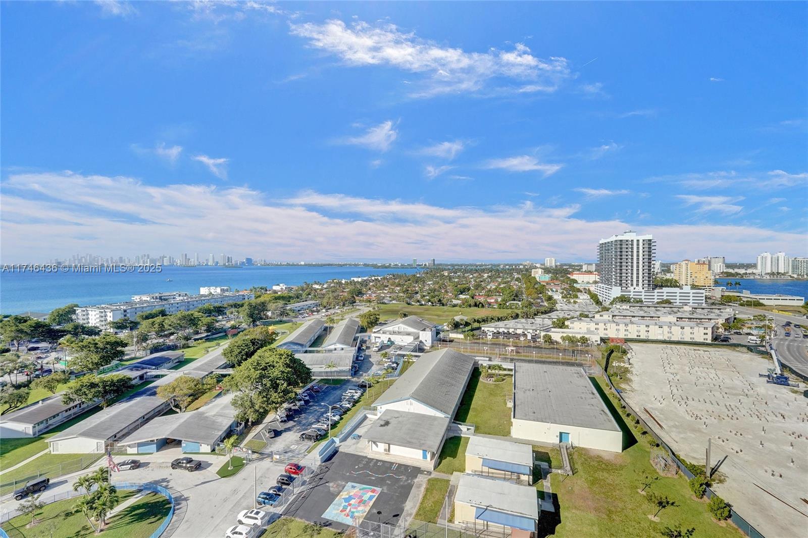 THE GRANDVIEW PALACE COND - Residential