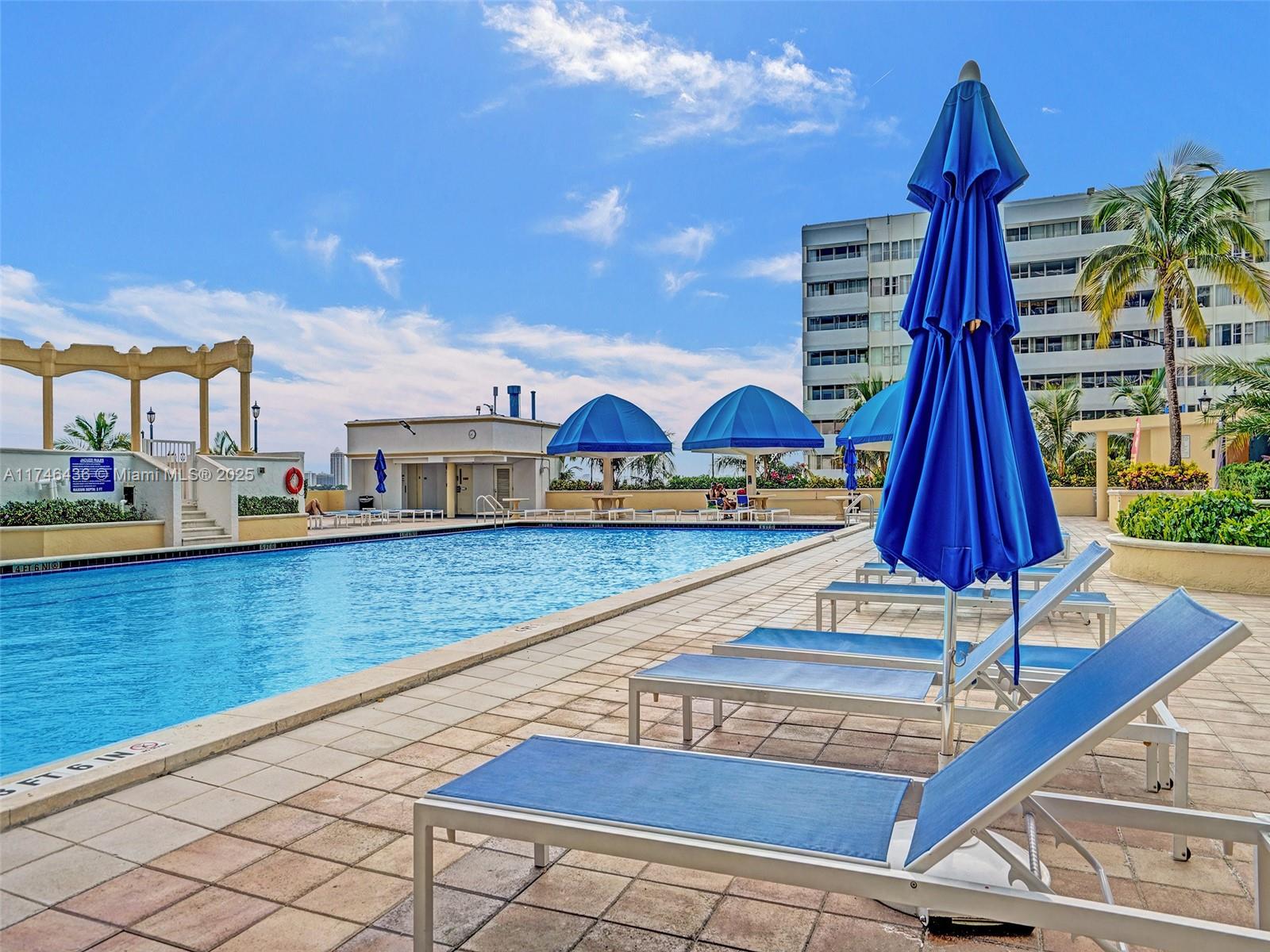 THE GRANDVIEW PALACE COND - Residential