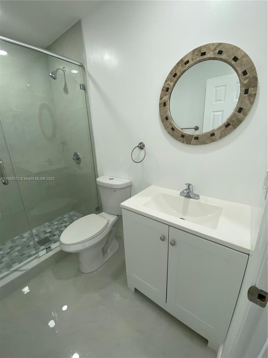 VANDERBILT PARK AMD PL - Residential Lease