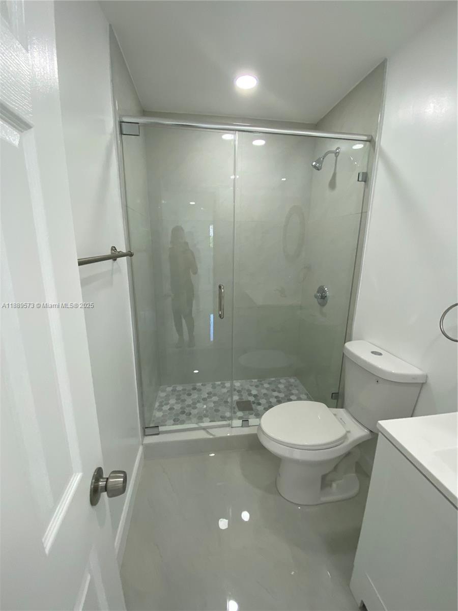 VANDERBILT PARK AMD PL - Residential Lease