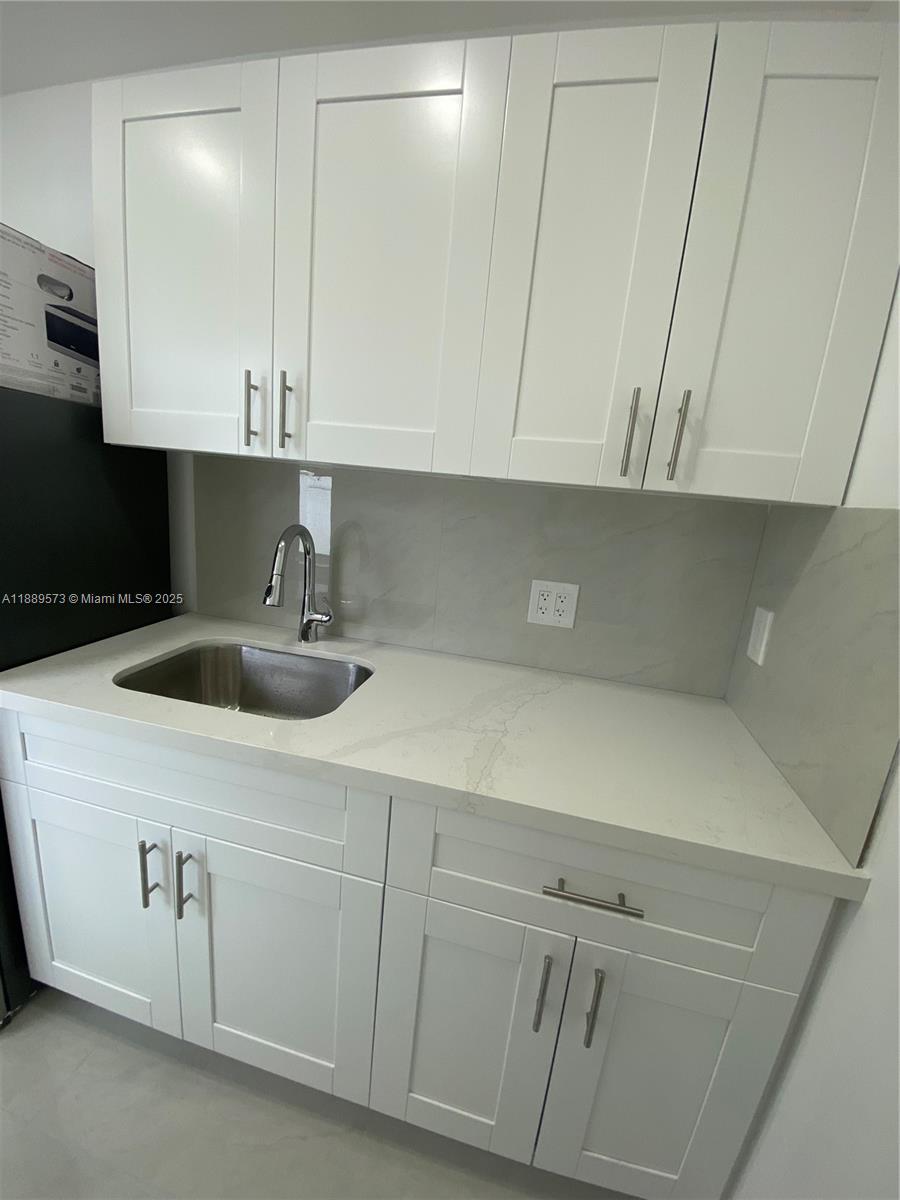 VANDERBILT PARK AMD PL - Residential Lease
