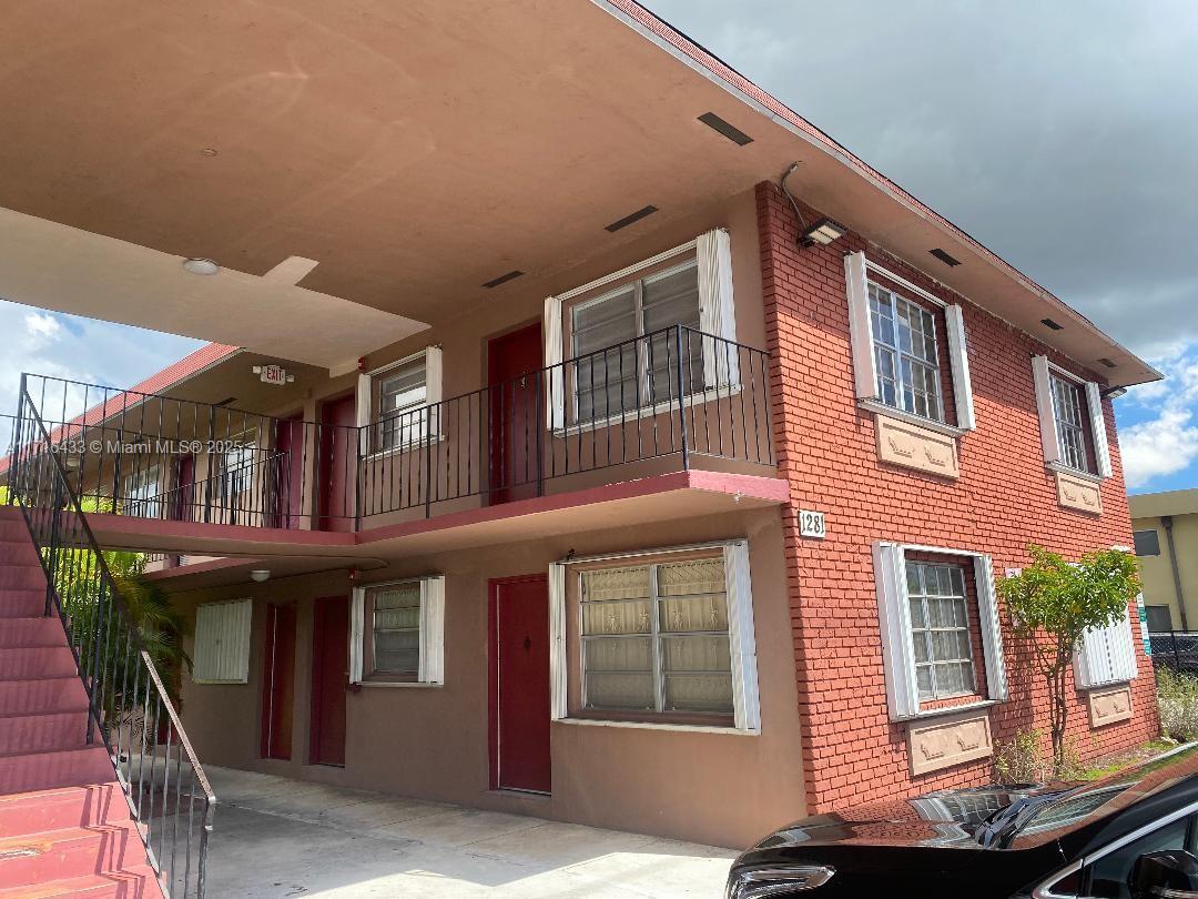 Property for Sale at 1281 W 29th St 10, Hialeah, Miami-Dade County, Florida - Bedrooms: 2 
Bathrooms: 1  - $240,000