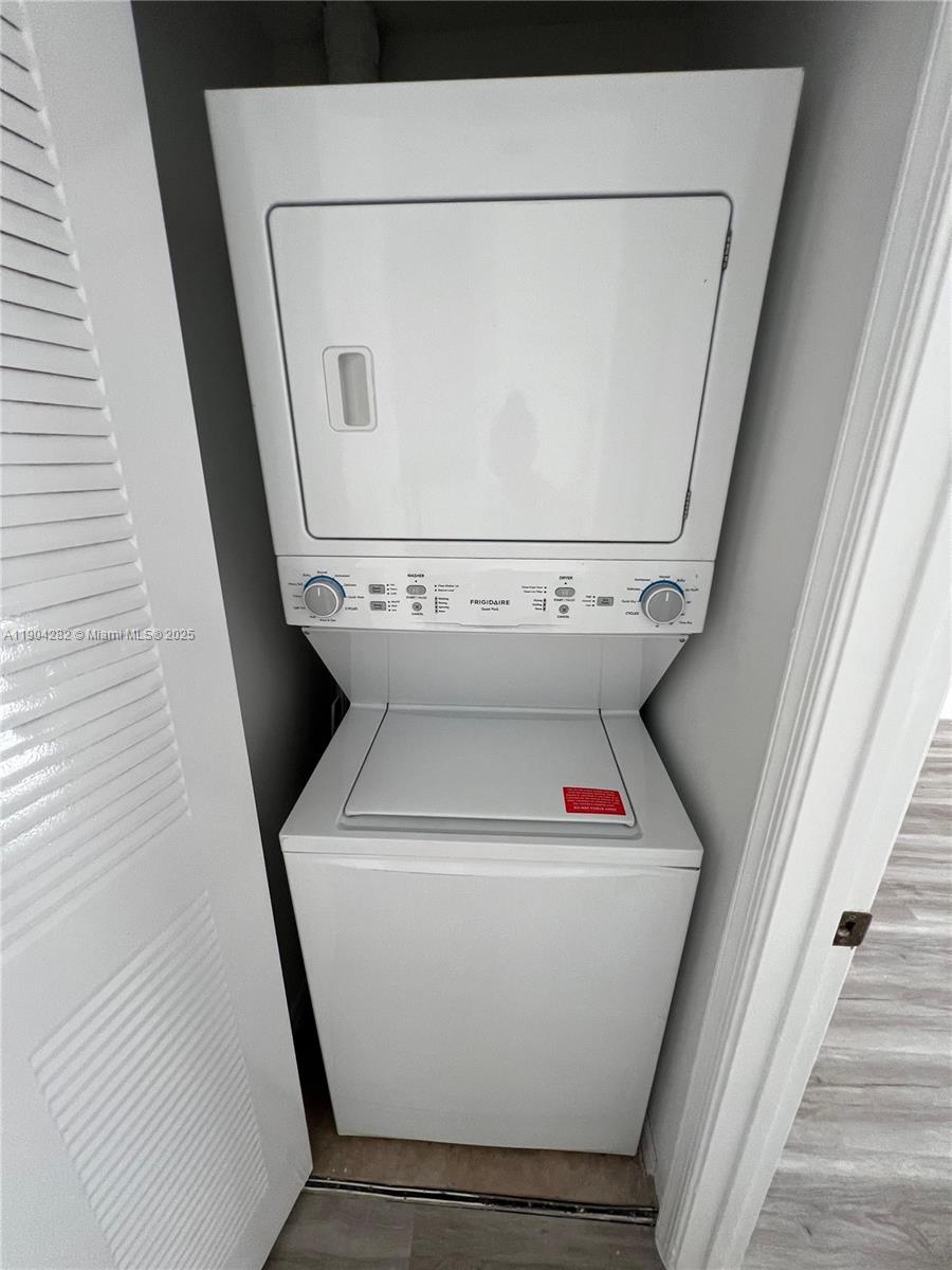 LAKEWOOD AT EMERALD HILLS - Residential Lease