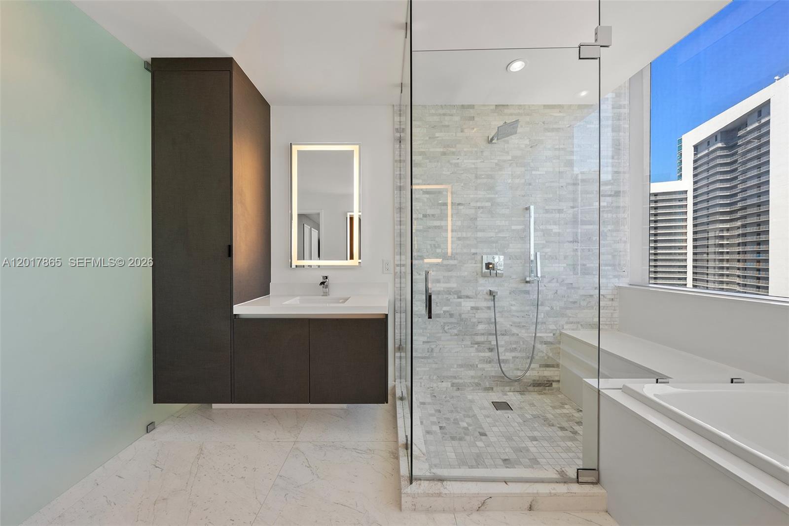 PARAMOUNT MIAMI WORLDCENT - Residential