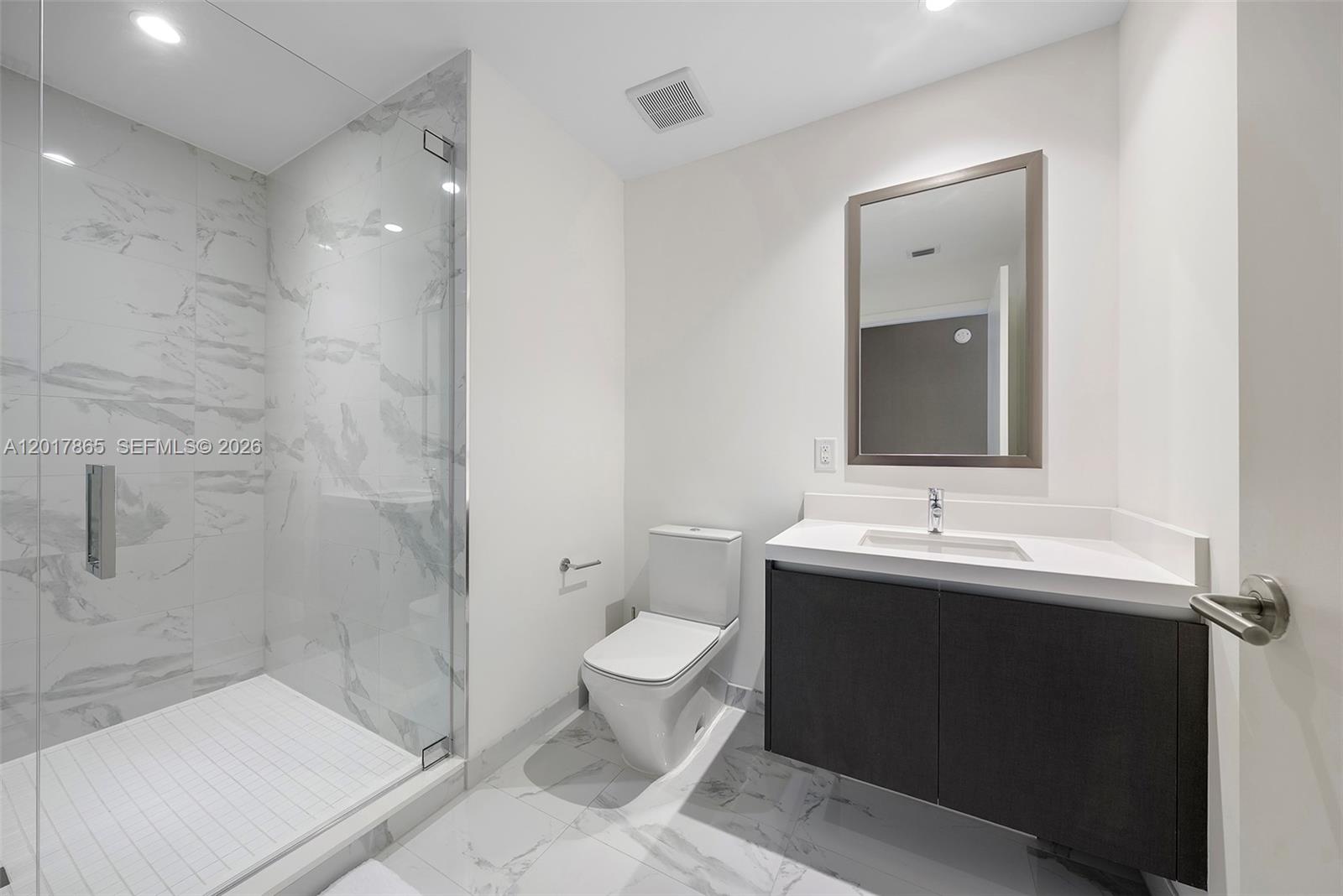 PARAMOUNT MIAMI WORLDCENT - Residential