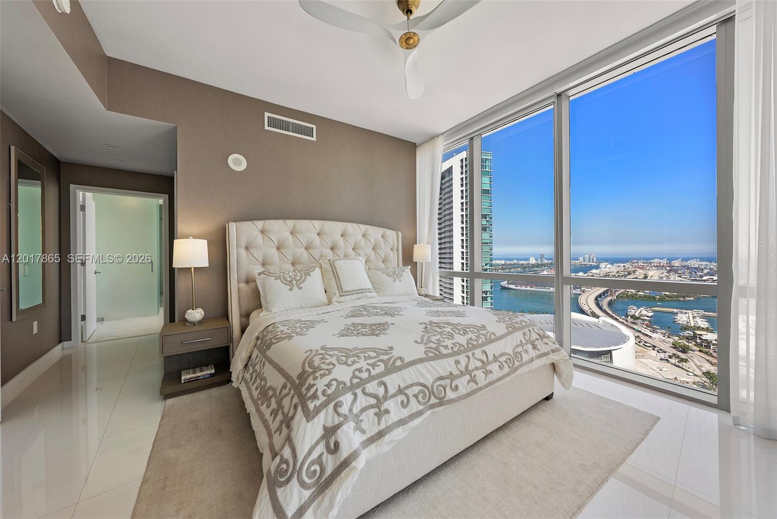 PARAMOUNT MIAMI WORLDCENT - Residential