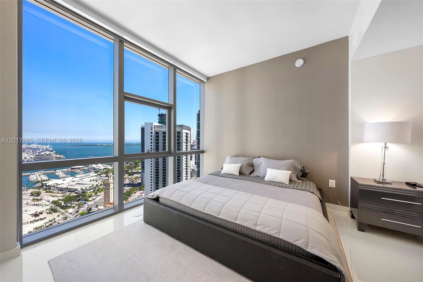 PARAMOUNT MIAMI WORLDCENT - Residential