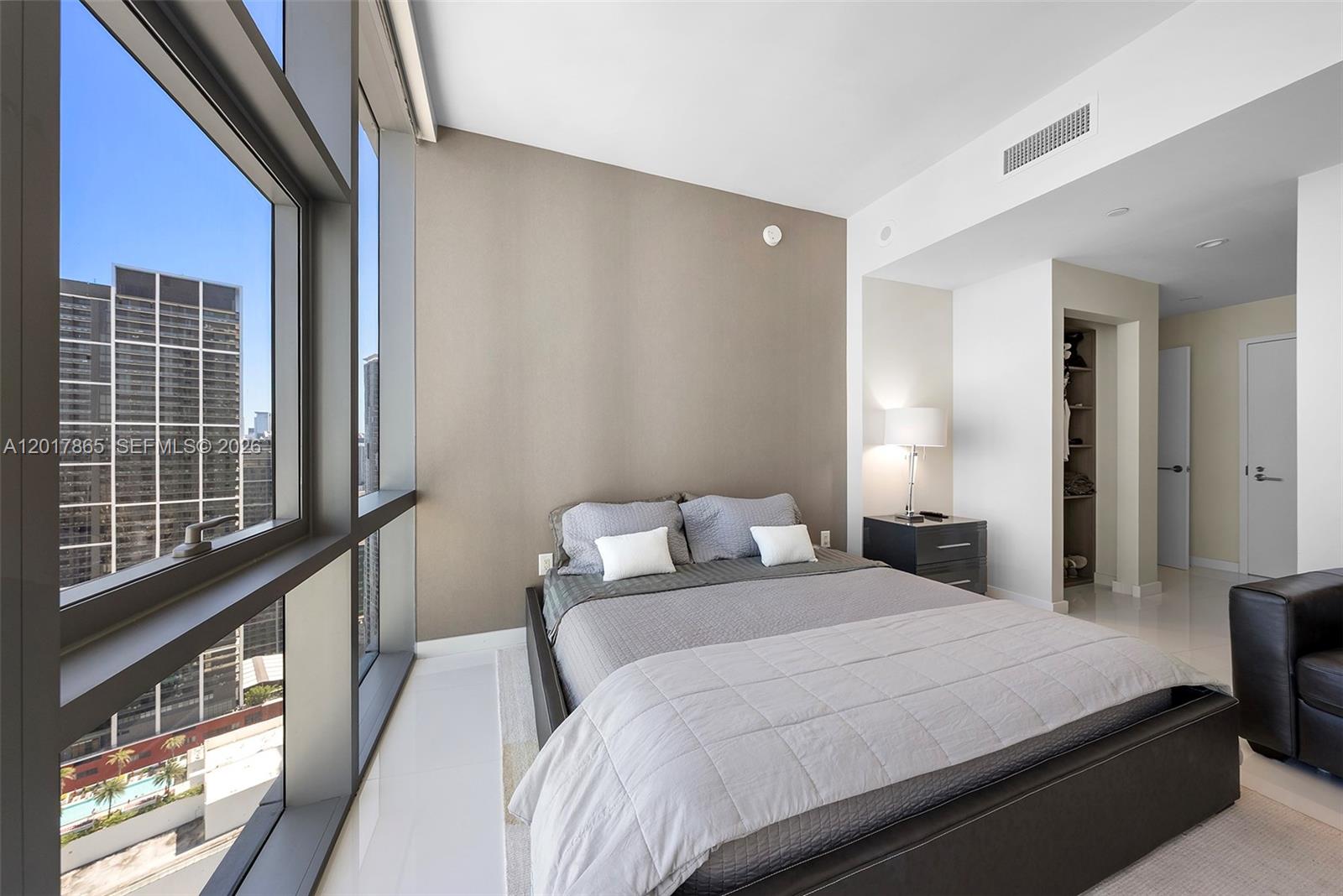 PARAMOUNT MIAMI WORLDCENT - Residential