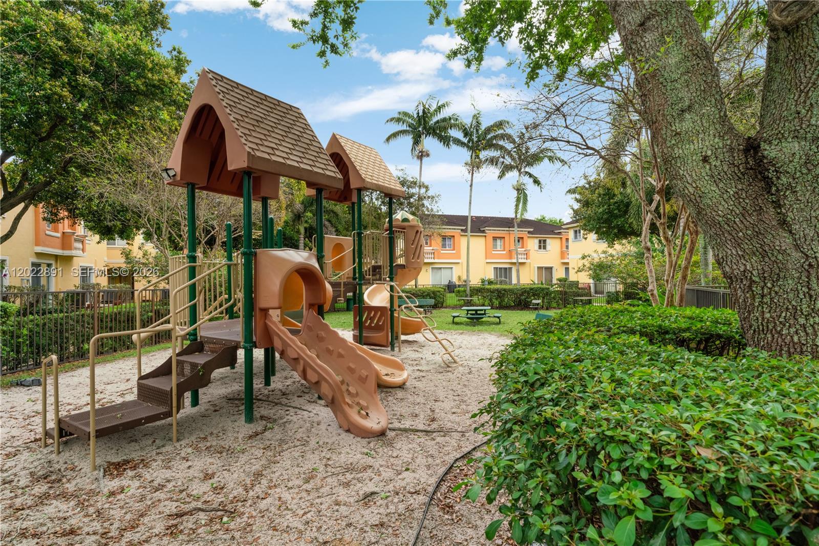 VILLAGE WALK - Residential