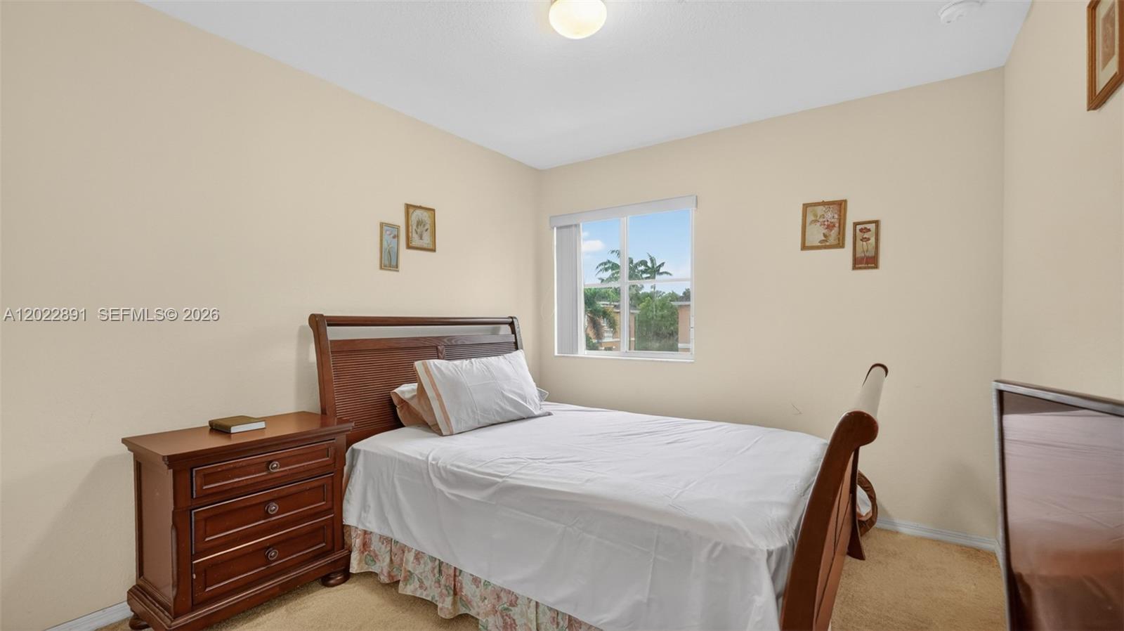VILLAGE WALK - Residential