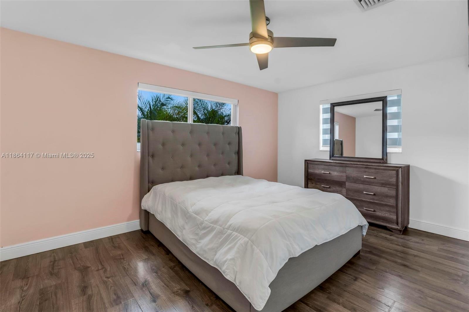 SUMMERTIME ISLES - Residential