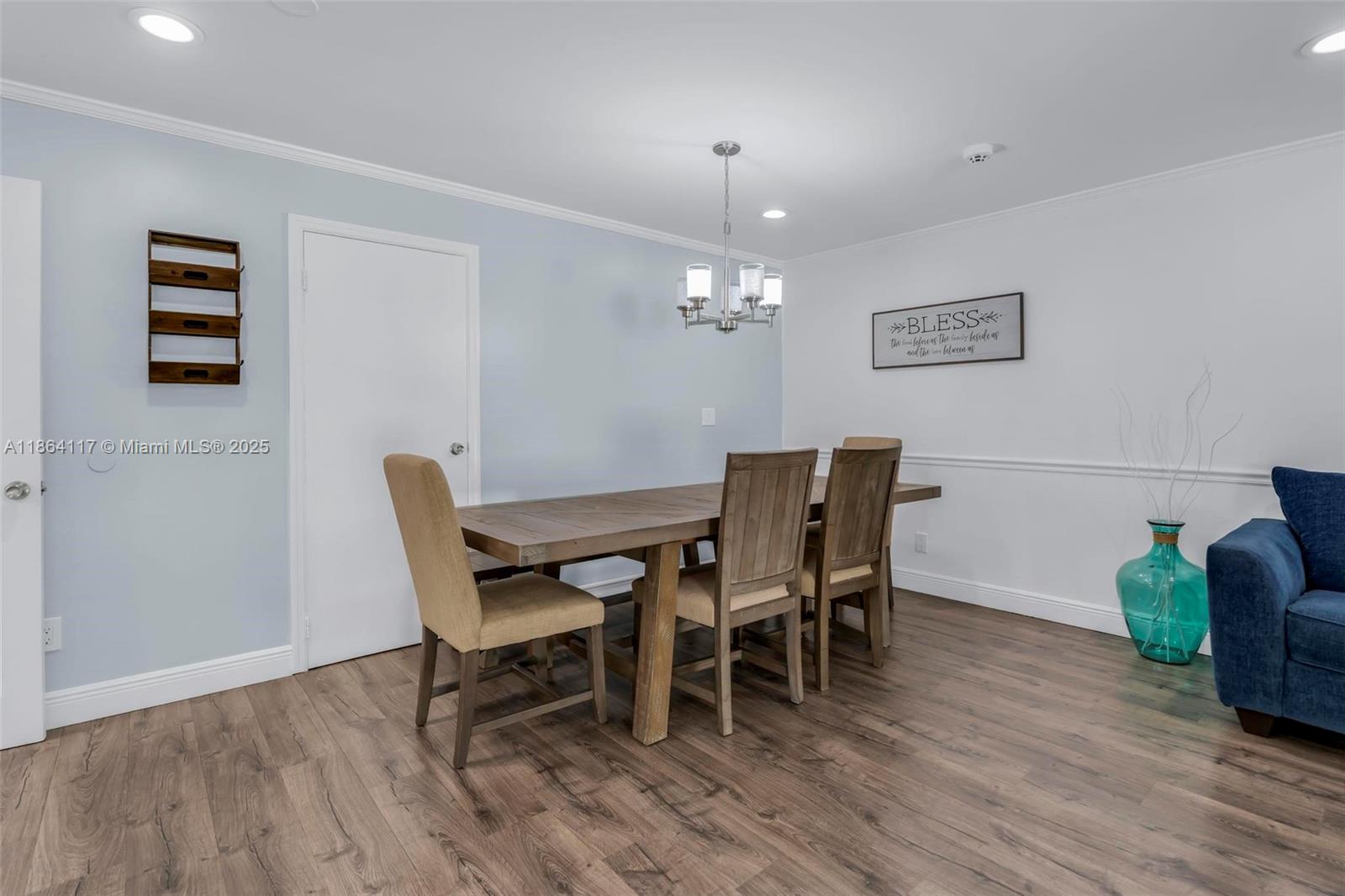 SUMMERTIME ISLES - Residential