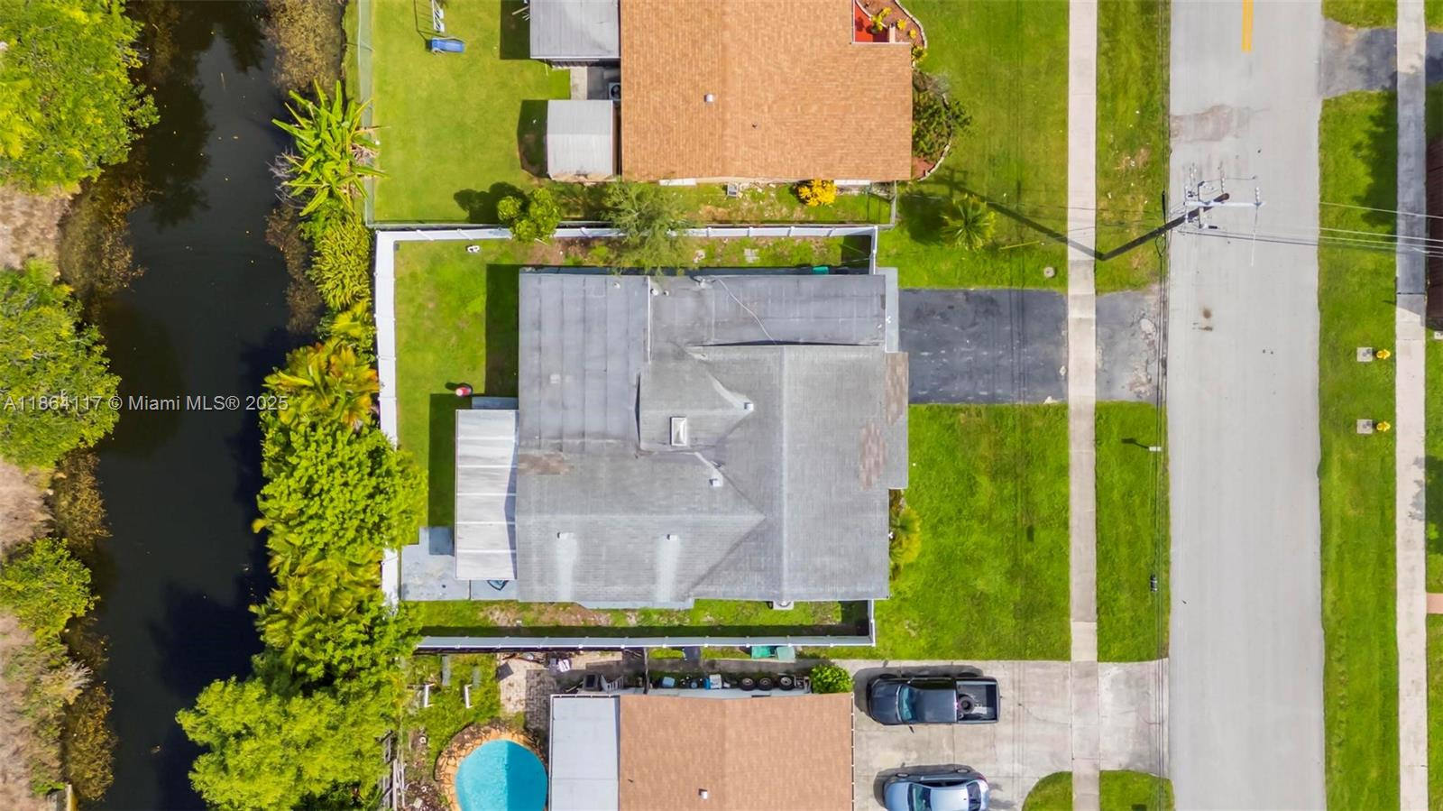 SUMMERTIME ISLES - Residential