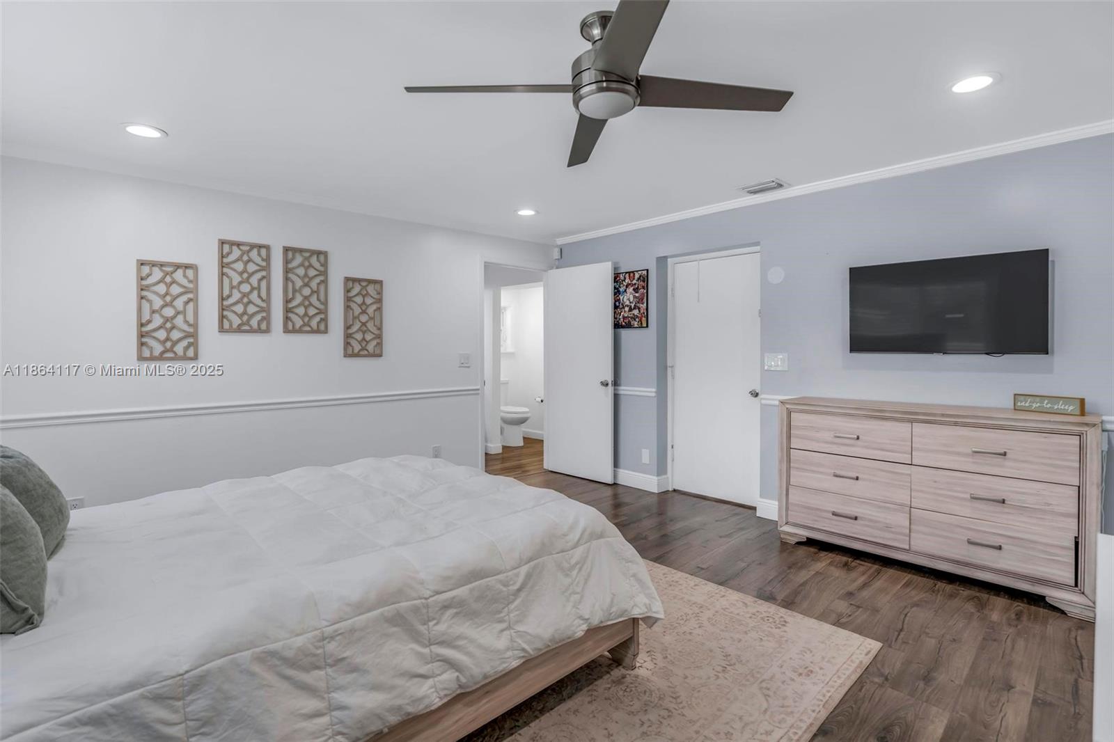 SUMMERTIME ISLES - Residential