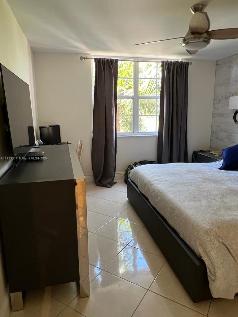 YACHT CLUB AT AVENTURA - Residential Lease