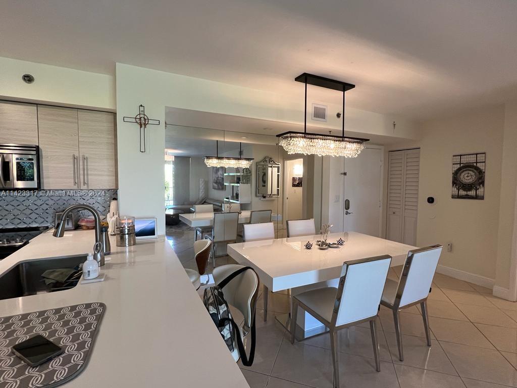 YACHT CLUB AT AVENTURA - Residential Lease