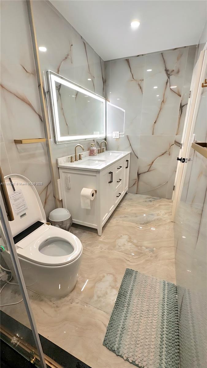 VILLAS AT CARRIAGE HILLS - Residential